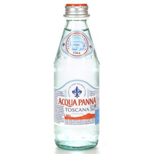 Минеральная вода без газа Acqua Panna Аква Панна. 0